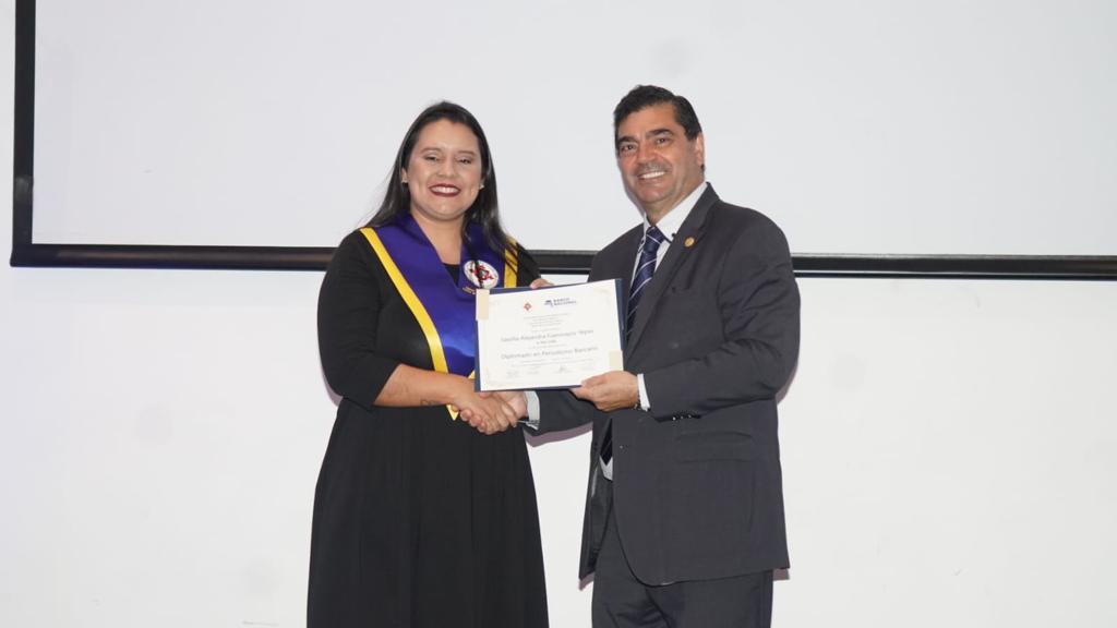 Graduación de la cuarta versión del Diplomado en Periodismo Bancario 22 IMG 20231202 WA0055