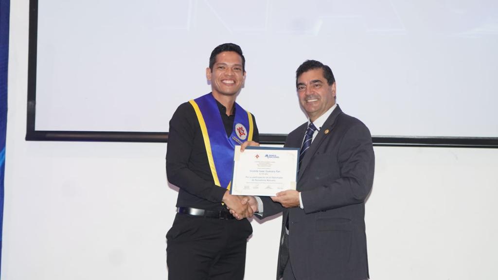 Graduación de la cuarta versión del Diplomado en Periodismo Bancario 27 IMG 20231202 WA0057