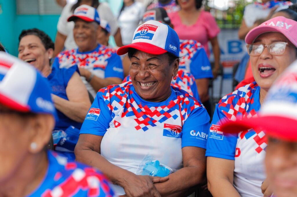 Jubilados recibirán XIII en Gobierno de Gaby Carrizo 2 IMG 20240409 WA0390