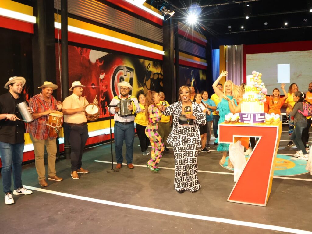 Celebración de los 17 Años de "Tu Mañana": Una Trayectoria de Compromiso y Cercanía.La mejor compañía del día. 17 IMG 20240625 WA0128