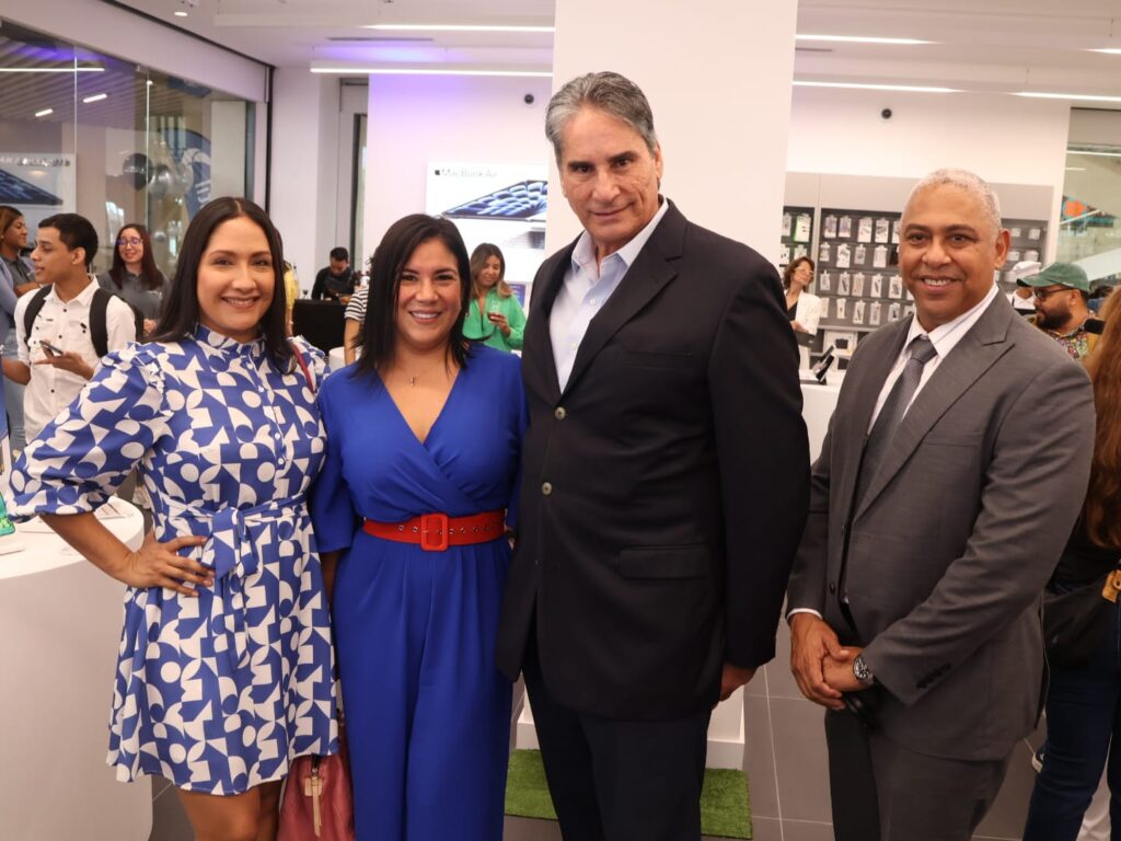 Mac Store celebra sus 21 Años en Panamá con la apertura de su octava tienda en Colón 2000 Duty Free Mall 5 IMG 20240802 WA0075