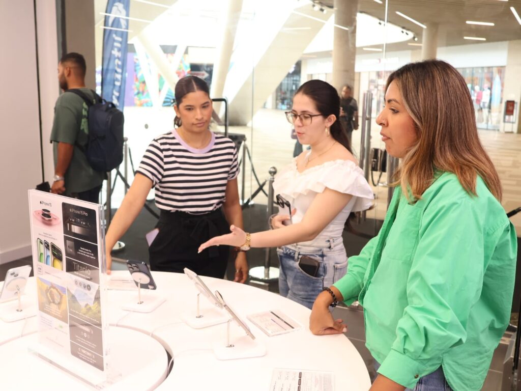 Mac Store celebra sus 21 Años en Panamá con la apertura de su octava tienda en Colón 2000 Duty Free Mall 7 IMG 20240802 WA0082