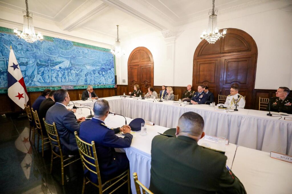 Presidente Mulino y jefa del Comando Sur analizan crisis de Venezuela, migración y seguridad 2 IMG 20240806 WA0319