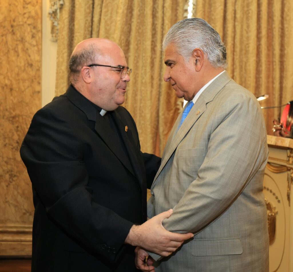 Presidente Mulino pone en marcha acciones para rescatar la iglesia e historia de Portobelo 2 IMG 20240910 WA0473