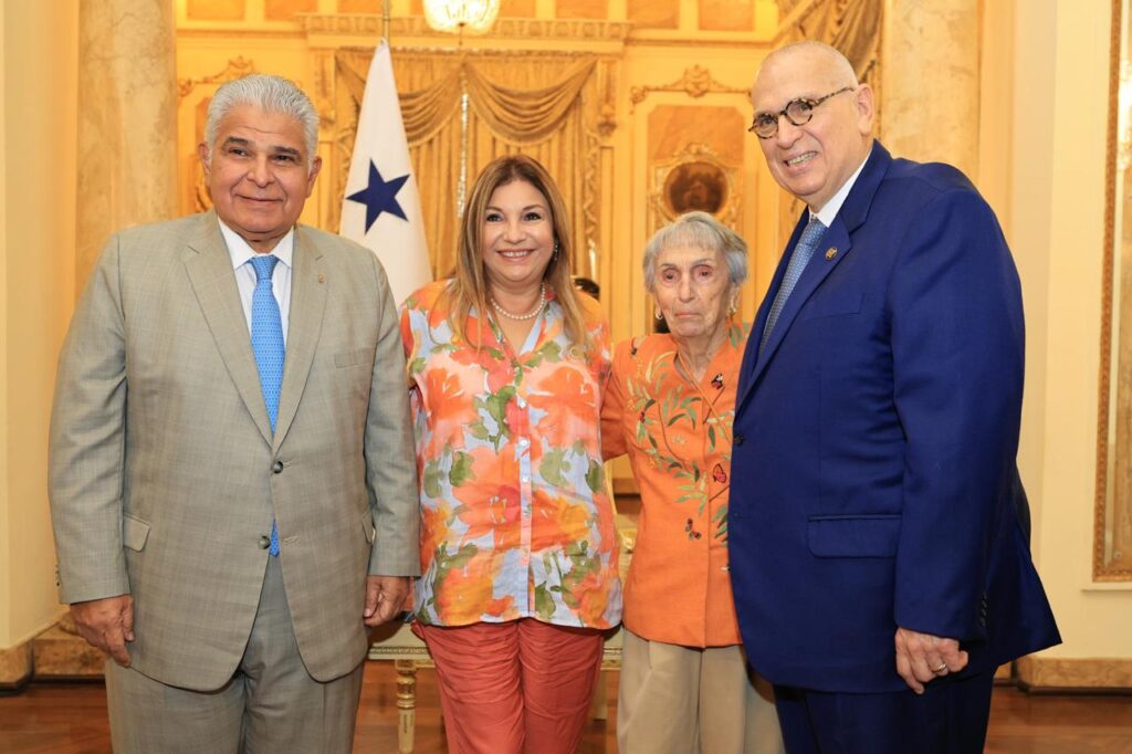 Presidente Mulino pone en marcha acciones para rescatar la iglesia e historia de Portobelo 4 IMG 20240910 WA0476