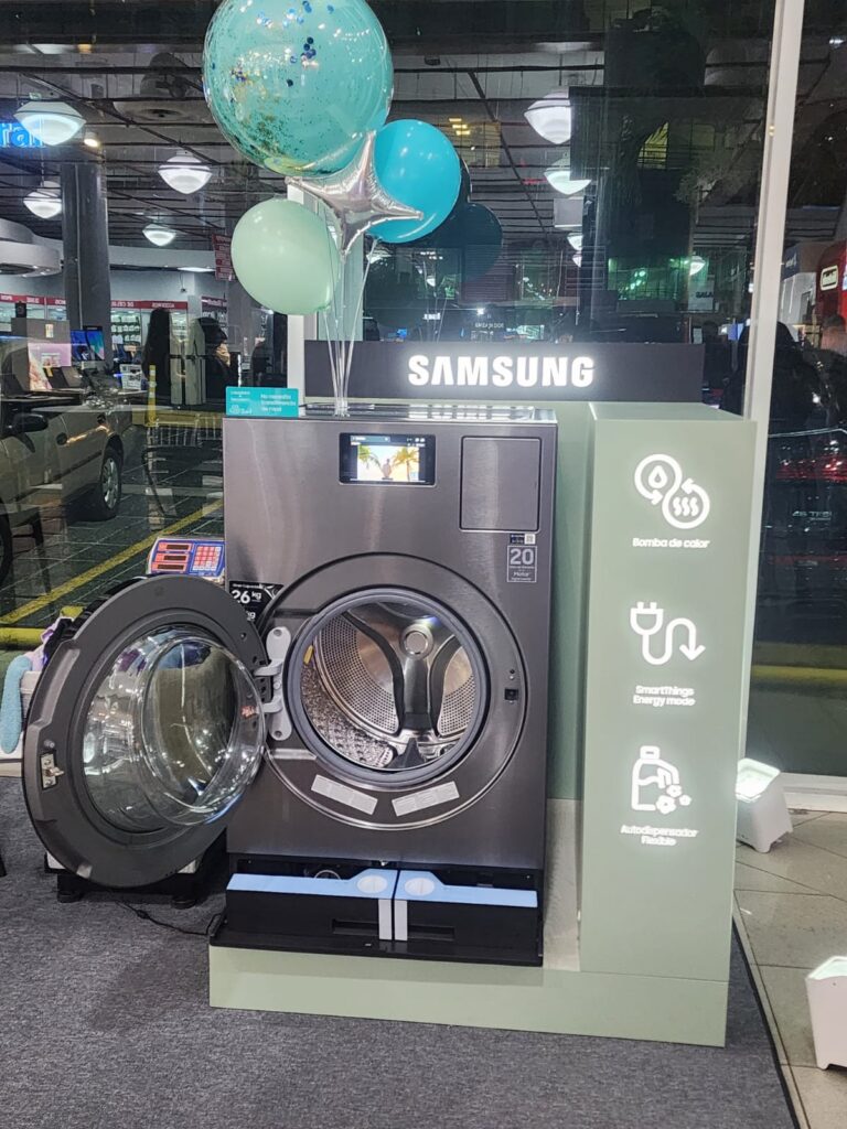 Llega a Panamá la nueva lavadora-secadora con IAde Samsung que define el hogar del futuro 9 IMG 20241011 WA0104