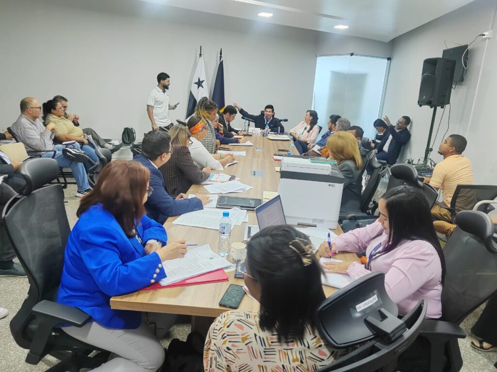 UNCEP expresa preocupación por el Anteproyecto de Ley 366 y sus implicaciones para la educación particular 2 IMG 20251013 WA0008
