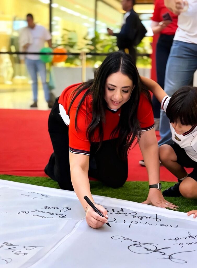 ALTAPLAZA MALL CELEBRA EL ORGULLO MUNDIALISTA CON UNA CAMISETA GIGANTE EN APOYO A LA SELE 3 IMG 20260526 WA0709