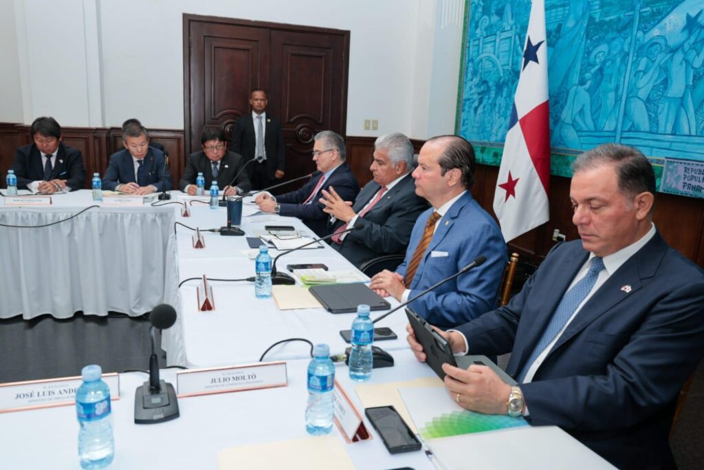 Presidente Mulino recibe a la Federación Empresarial de Japón abriendo espacio para grandes inversiones en Panamá 5 IMG 20260706 WA0364