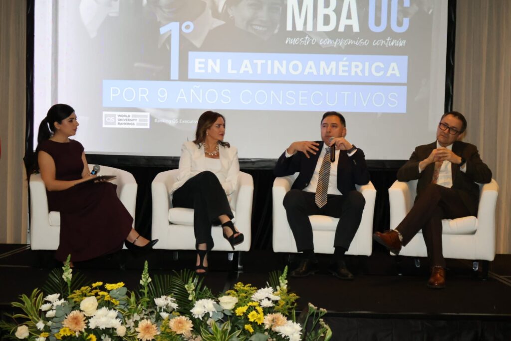 La alianza entre Academics y la Pontificia Universidad Católica de Chile fortalece la formación de líderes con visión global y consolida a Panamá como un nuevo centro de educación ejecutiva de clase mundial. 4 IMG 20260716 WA0453