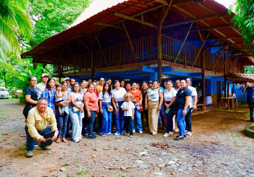 Mitradel acerca más oportunidades de empleo y capacitación en Mariato de Veraguas 6 IMG 20260712 WA0124
