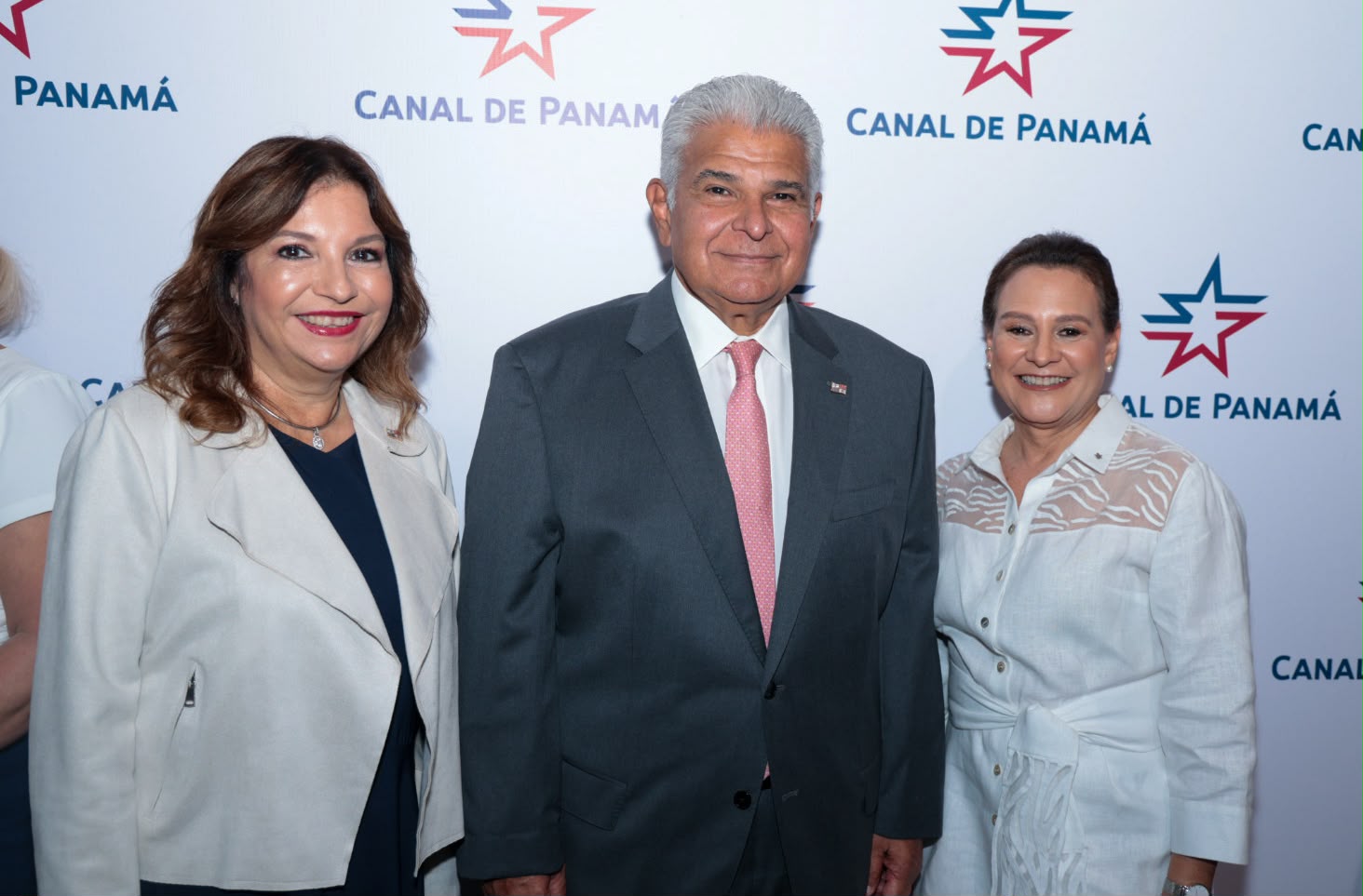 Presidente Mulino ratifica respaldo a la nueva administradora del Canal con miras a enfrentar nuevos retos y proyectos